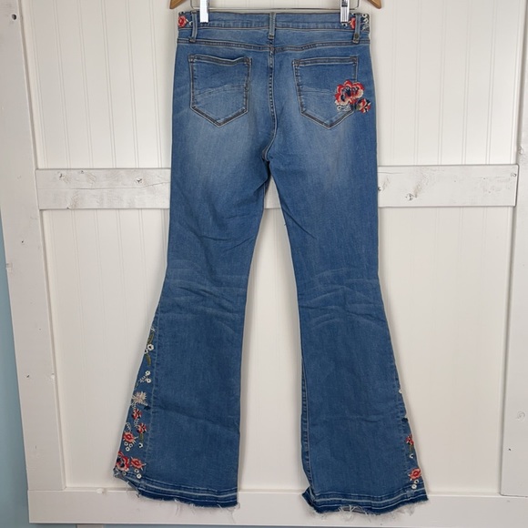 DRIFTWOOD Farrah Embroidered Flare Jeans - Picture 7 of 8